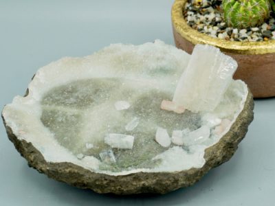 druzy zeolite geode crystal