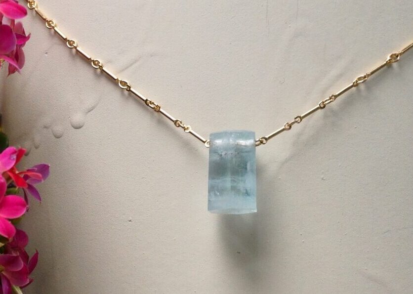 Sterling Silver Floral Raw Aquamarine Crystal Pendant – Silver Lily Studio