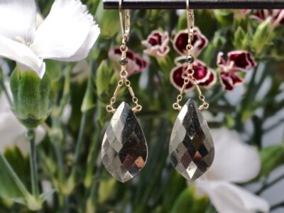 faceted pyrite drops ~ gold bar chain earrings
