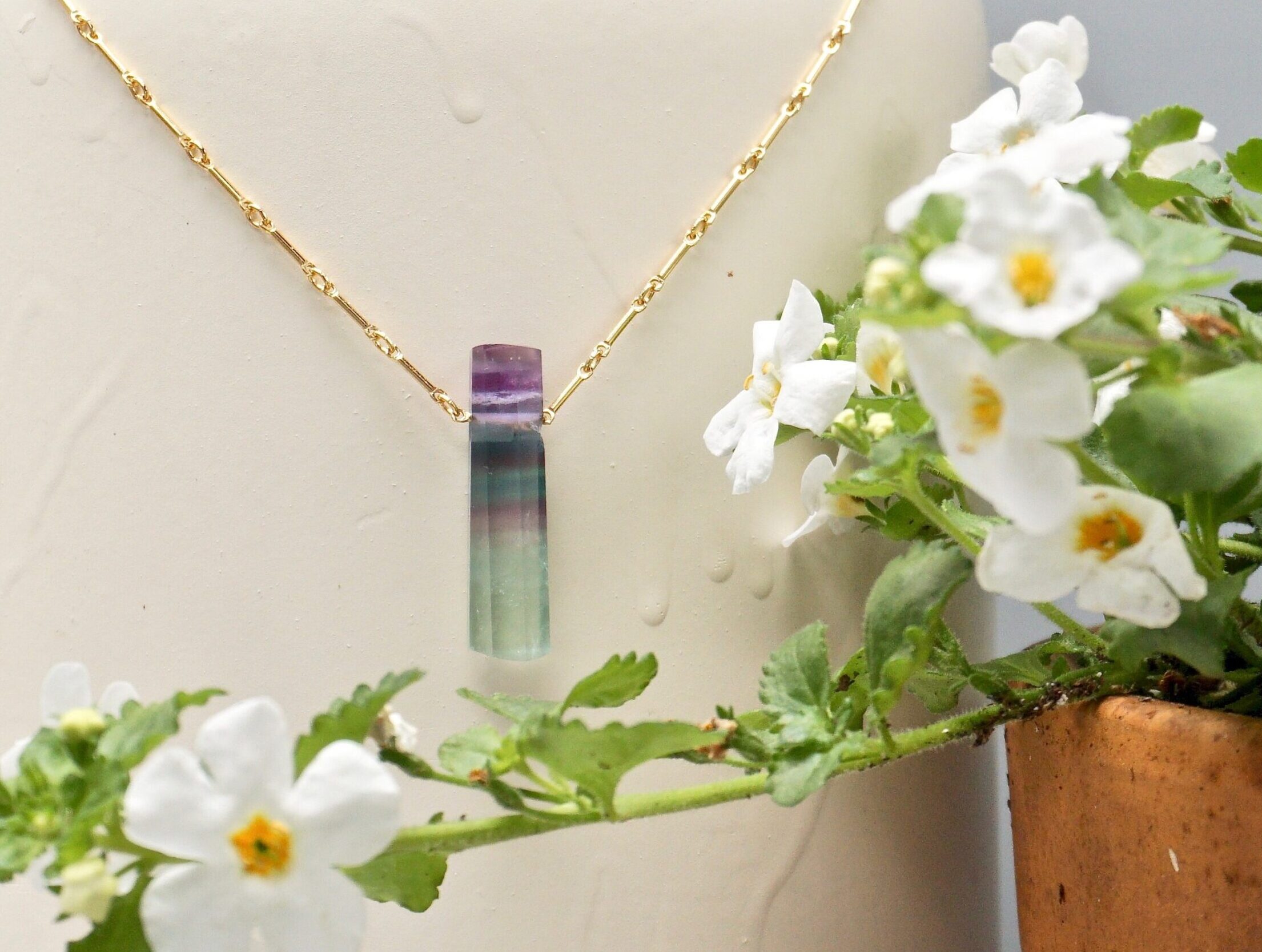 banded fluorite amulet ~ gold bar chain necklace